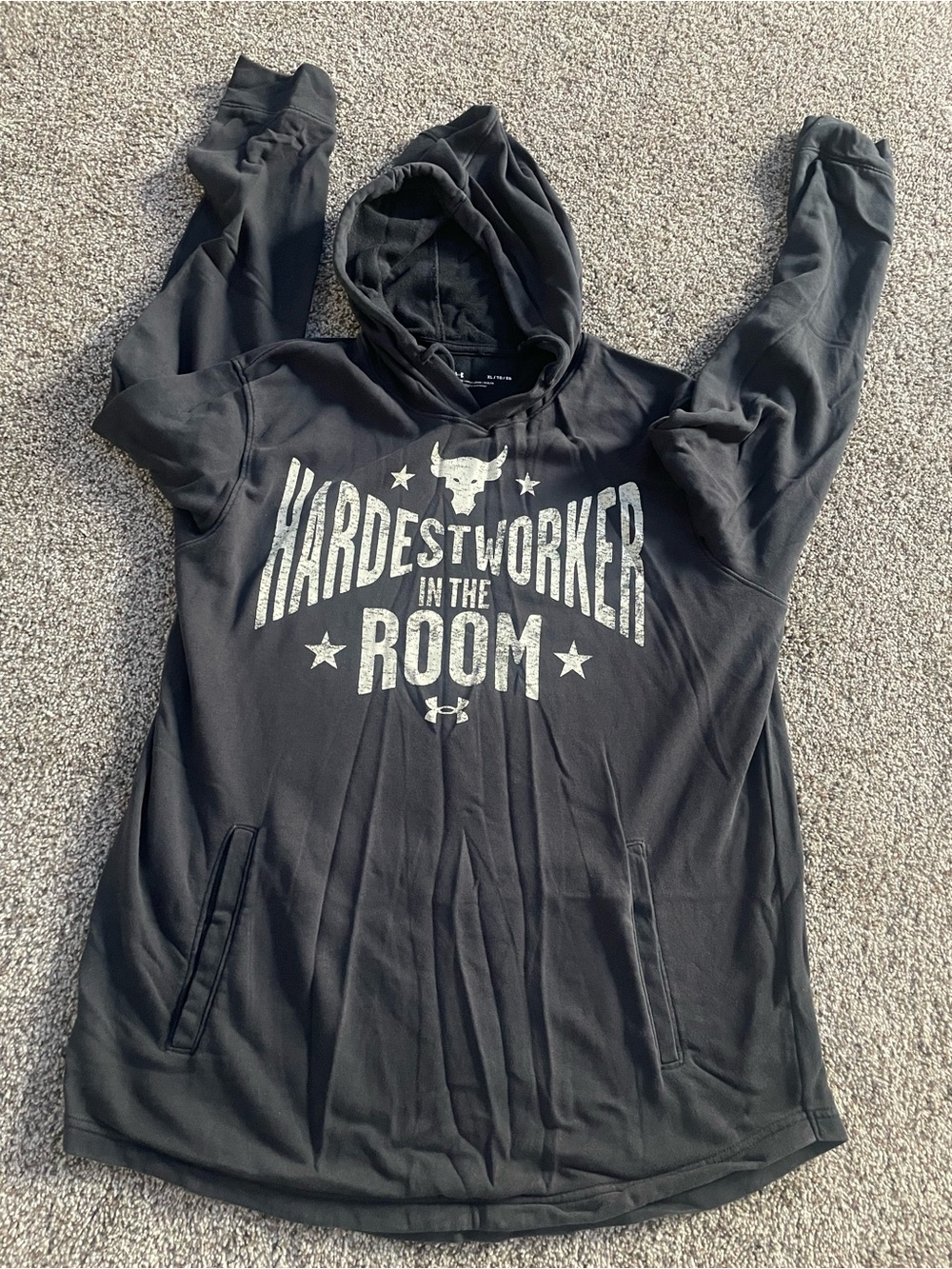 Storage decision for clothing item
